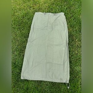Green cargo maxi skirt